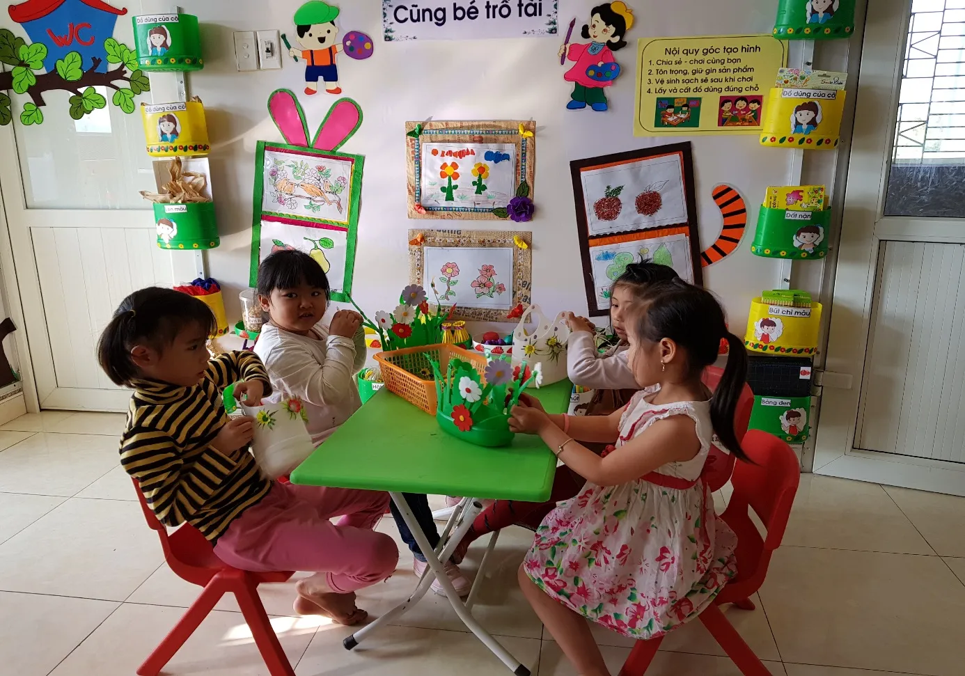 Môi trường và những gương mặt xa lạ